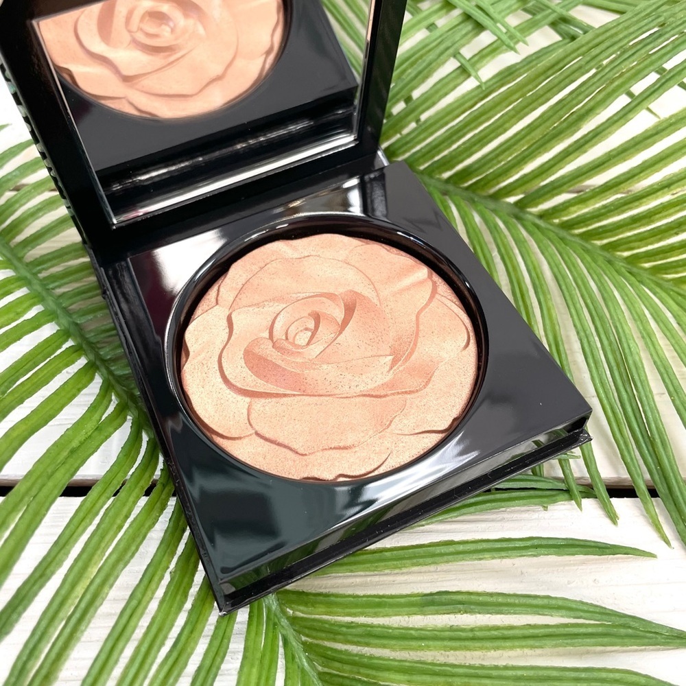 NIB MAC Selena Highligher Limited Edition Full Size